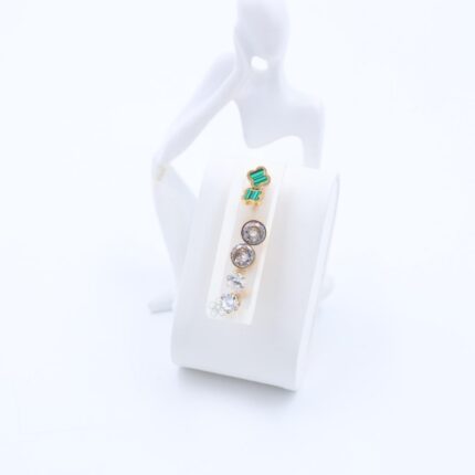 مجموعة مكونة من 3 حلوق شكل دائري كرستال و وردة برسيم أخضر