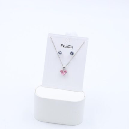 طقم حلق كرستال فضي مع سلسال بتصميم قلب زهري كريستال