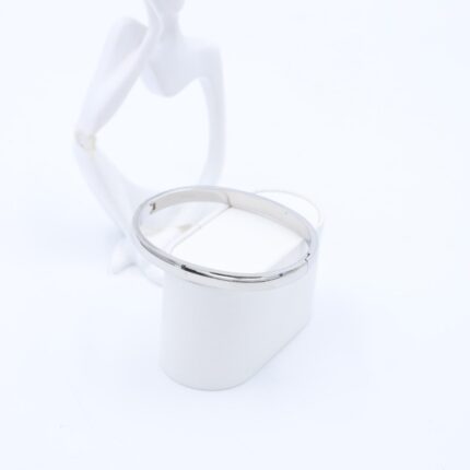 سوار لون فضي تصميم دوائر أزرق