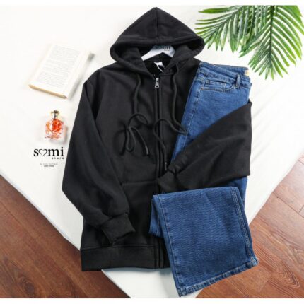 جاكيت للصبايا لون أسود شتوية من Sami Boutiqe