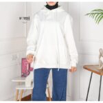 بلوزة للصبايا لون أبيض شتوية من Sami Boutiqe