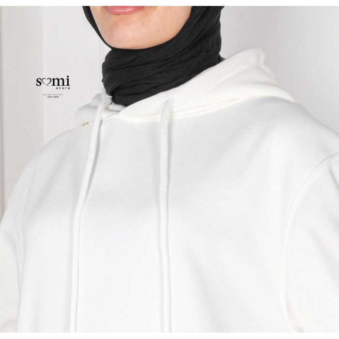 ⁦بلوزة للصبايا لون أبيض شتوية من Sami Boutiqe⁩ - الصورة ⁦4⁩