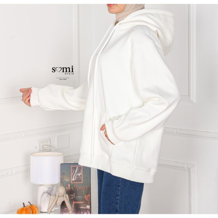 ⁦بلوزة للصبايا لون أبيض شتوية من Sami Boutiqe⁩ - الصورة ⁦5⁩