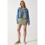 جاكيت جينز نسائي أزرق متوسط بدون درزات مع جيوب واسعة – Happiness İstanbul