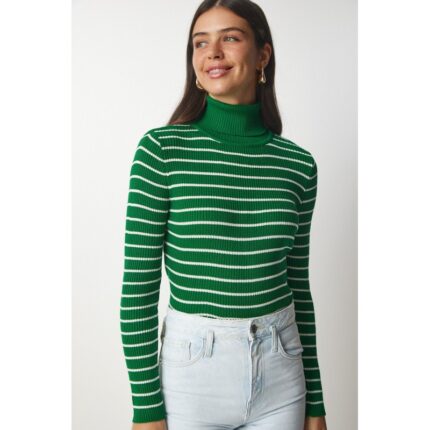بلوزة شتوية باللون الاخضر والابيض