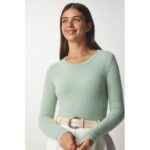 بلوزة شتوية قبة سبعه لون اخضر فاتح