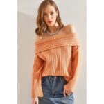 بلوزة شتوية اوف شولدر لون كمل One Size