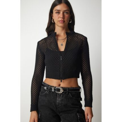 جاكيت شتوية مخرم باللون الاسود One Size