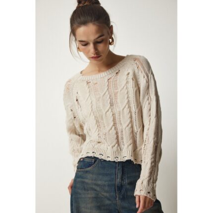 بلوزة شتوية صوف باللون البيج مخرمة One Size