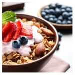 ⁦4 علب جرانولا فريش – شوفان كامل مع مكسرات وفواكه مجففة وبذور مع عسل، وجبة صحية مشبعة تمنح طاقة متواصلة، وبديل صحي لأطفال المدارس.⁩ - الصورة ⁦3⁩