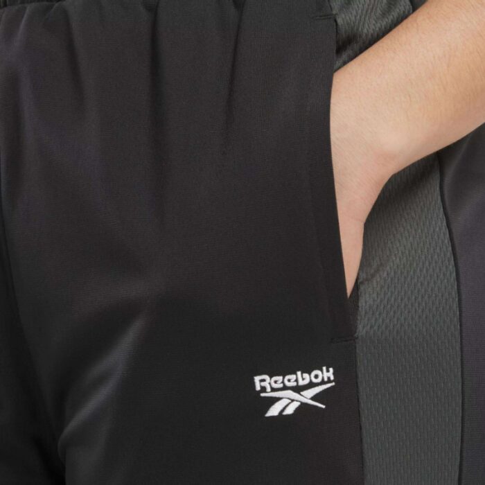 ⁦Reebok Women's Flare High Rise Pants- Black⁩ - الصورة ⁦6⁩