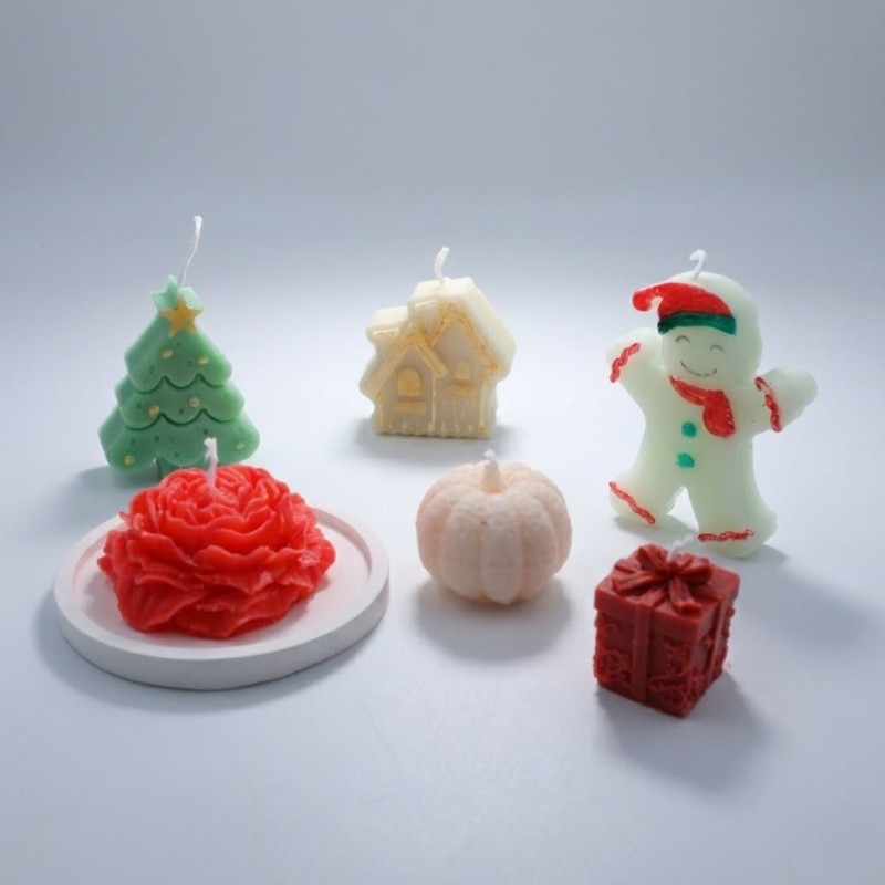 ⁦بكج شموع كريسماس معطرة عدد 6 مع كوستر هدية⁩ - الصورة ⁦1⁩