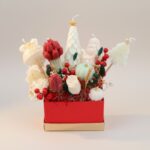 ⁦باقه شموع الكريسماس معطره حجم وسط مكون من 12 شمعه وبوكس ذهبي مع ورد مجفف⁩ - الصورة ⁦2⁩