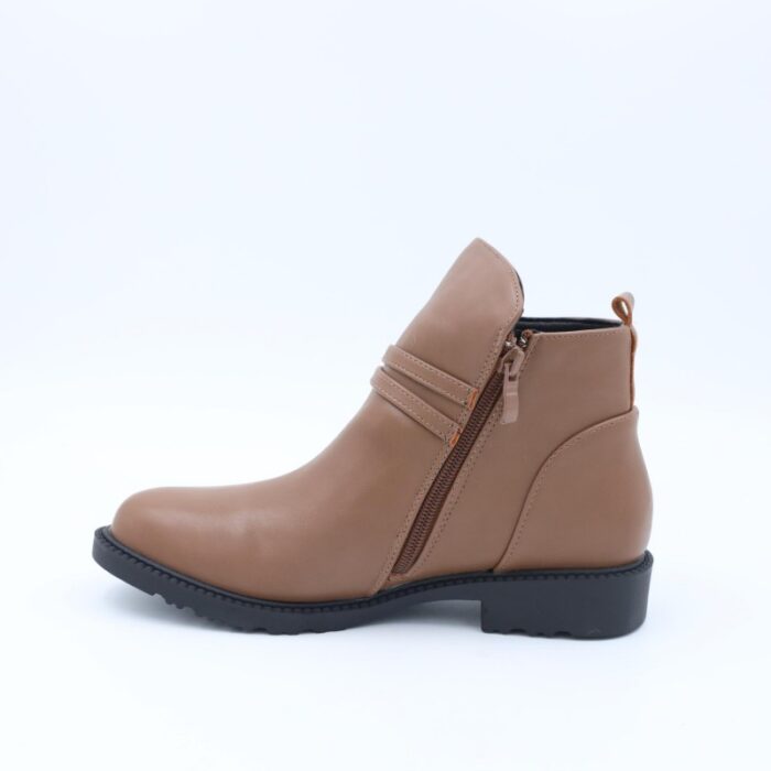 ⁦جزمة بسحاب تصميم ساق متوسط الطول للنساء لون أسود⁩ - الصورة ⁦4⁩