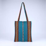 ⁦شنطة توت باغ عملية بسيطة بالقماش البدوي الوان منوعة تركواز غامق⁩ - الصورة ⁦3⁩