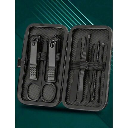 طقم لتقليم الاظافر