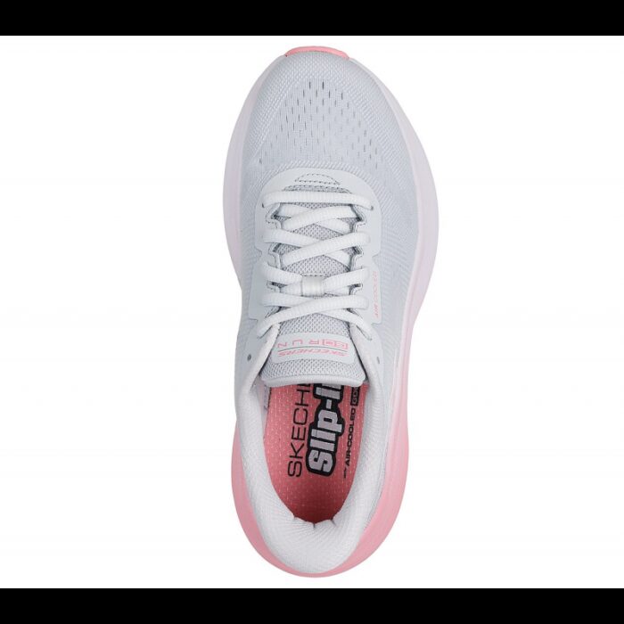 ⁦Skechers Women's Slip-ins: Max Cushioning Endeavour Shoes⁩ - الصورة ⁦3⁩