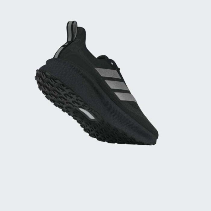 ⁦adidas Mens' Ultraboost 5 TR Shoes - Black⁩ - الصورة ⁦20⁩