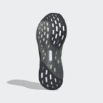 ⁦adidas Mens' Ultraboost 5 Shoes - Grey⁩ - الصورة ⁦4⁩