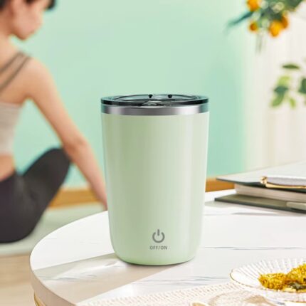 كاسة حافظة للحرارة مع خلاط