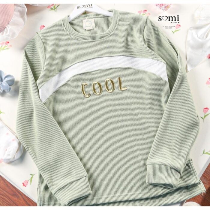 ⁦طقم مخمل ستاتي قطعتين للنساء لون أخضر⁩ - الصورة ⁦3⁩