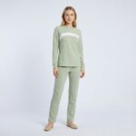 ⁦طقم مخمل ستاتي قطعتين للنساء لون أخضر⁩ - الصورة ⁦7⁩