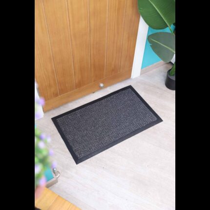 [19490201] دعسة مدخل بيت DOOR MATS DASH CHARCOAL 45 X 75 CM
