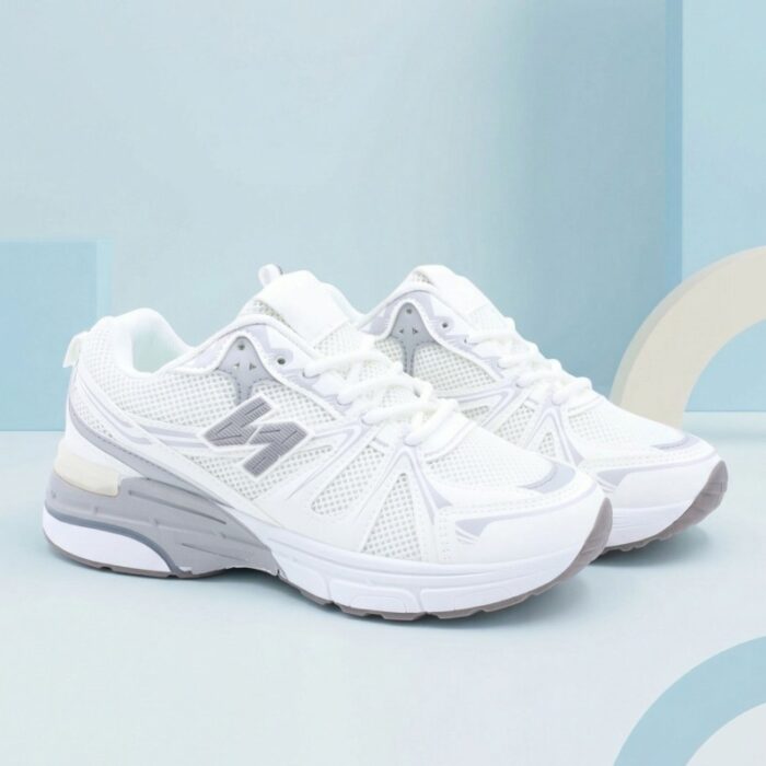 ⁦بوت رياضي ستاتي لون ابيض⁩ - الصورة ⁦6⁩