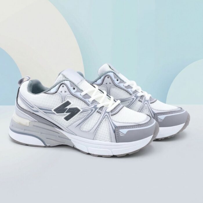 ⁦بوت رياضي ستاتي لون أبيض ورمادي⁩ - الصورة ⁦6⁩