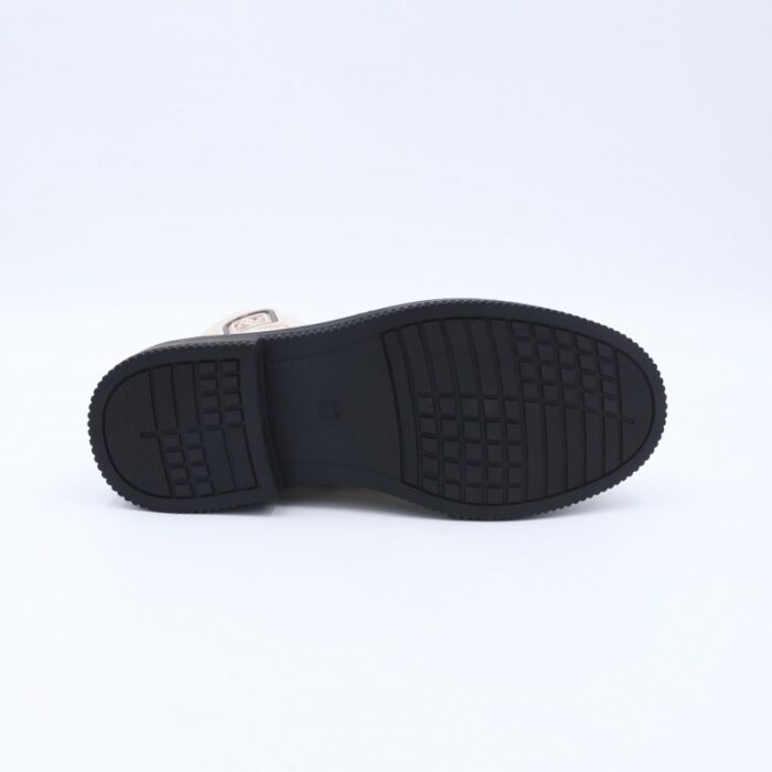 ⁦جزمة بسحاب تصميم ساق متوسط الطول للنساء لون أوف وايت⁩ - الصورة ⁦5⁩