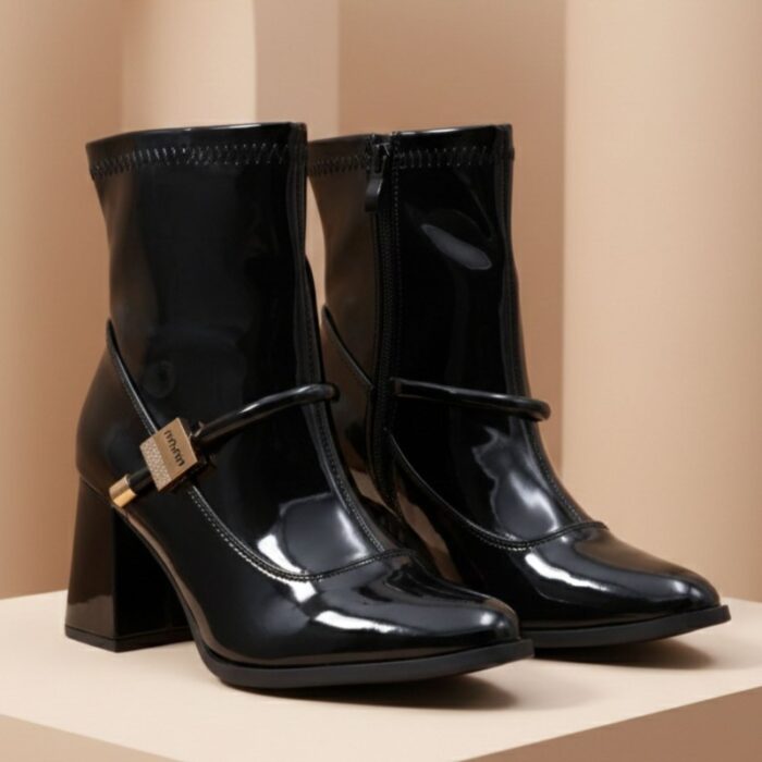 ⁦جزمة كعب بسحاب جلد للنساء لون أسود لميع⁩ - الصورة ⁦6⁩