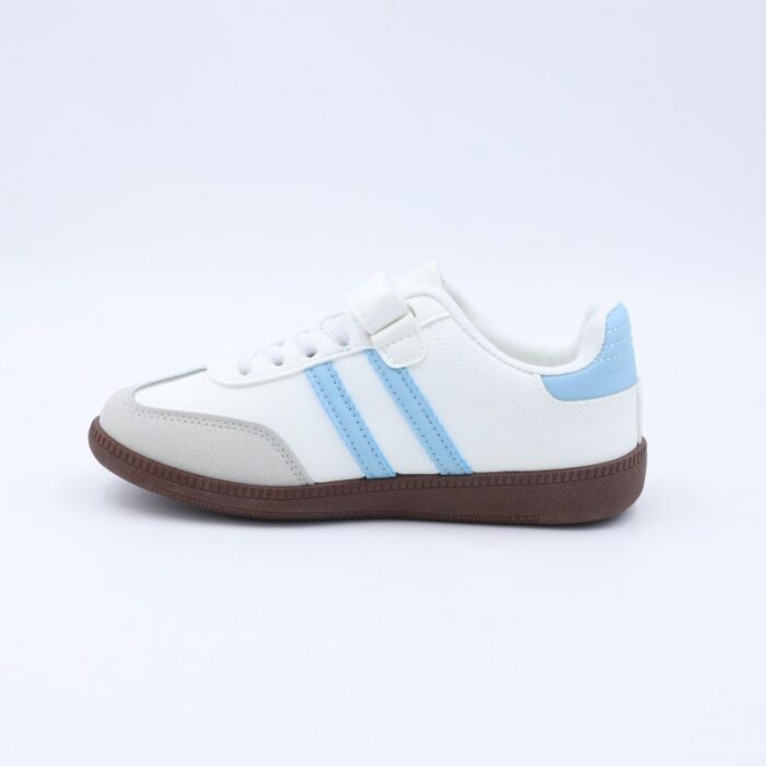 ⁦بوت رياضي بناتي لون أبيض وازرق فاتح⁩ - الصورة ⁦4⁩