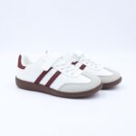 بوت رياضي بناتي لون أبيض وخمري