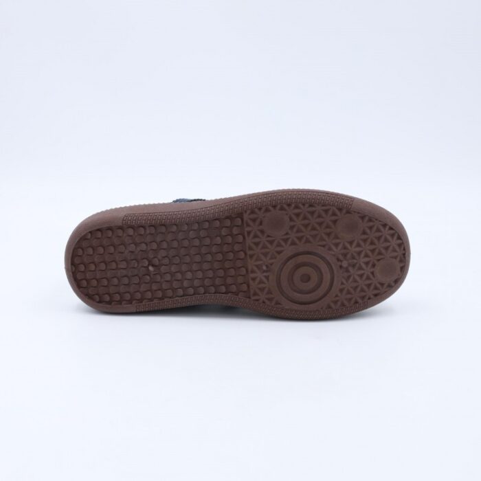 ⁦بوت رياضي بناتي لون أبيض وكحلي⁩ - الصورة ⁦5⁩