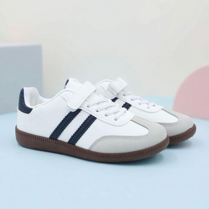 ⁦بوت رياضي بناتي لون أبيض وكحلي⁩ - الصورة ⁦6⁩