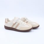 ⁦بوت رياضي بناتي لون بيج وكاكي⁩ - الصورة ⁦2⁩