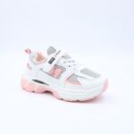 ⁦حذاء تصميم رياضي محيير لون رمادي وزهري⁩ - الصورة ⁦2⁩