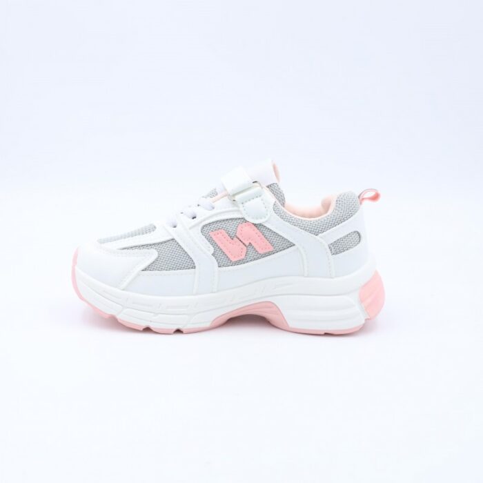 ⁦حذاء تصميم رياضي محيير لون رمادي وزهري⁩ - الصورة ⁦4⁩