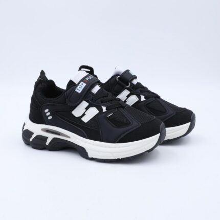 حذاء رياضي بناتي لون اسود