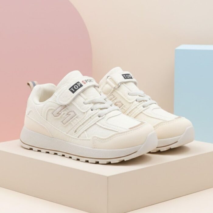 ⁦بوت رياضي للأطفال لون بيج⁩ - الصورة ⁦6⁩