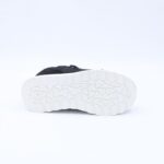 ⁦بوت رياضي للأطفال لون اسود وابيض⁩ - الصورة ⁦5⁩