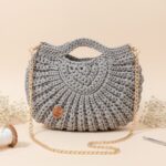 ⁦شنطة فراشة مع يد سلسلة لون فضي - نكشة فن⁩ - الصورة ⁦2⁩