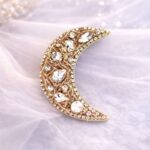 ⁦دبوس رمضاني (هلال) لون ذهبي⁩ - الصورة ⁦3⁩