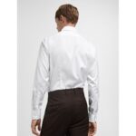 ⁦قميص رسمي رجالي من مانجو MANGO لون ابيض⁩ - الصورة ⁦2⁩