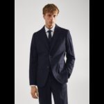 جاكيت رسمي سليم فيت رجالي من مانجو MANGO لون اسود مخطط