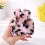 ⁦كفر فرو ايربود AirPods Pro2 لون بيج وبني وزهري⁩ - الصورة ⁦2⁩