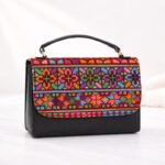 ⁦حقيبه تطريز مع سحاب لون اسود⁩ - الصورة ⁦2⁩