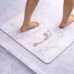 ⁦دعسة حمام حجرية فائقة الامتصاص MARBLE WHITE 39X60 CM⁩ - الصورة ⁦2⁩