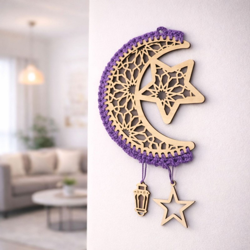 103398245_697dbef4f2e88 هلال رمضان وسط خشب وكروشيه - نكشة فن - الصورة 1