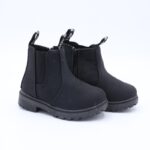 ⁦بسطار ولادي بتصميم سحاب للأطفال لون أسود⁩ - الصورة ⁦2⁩